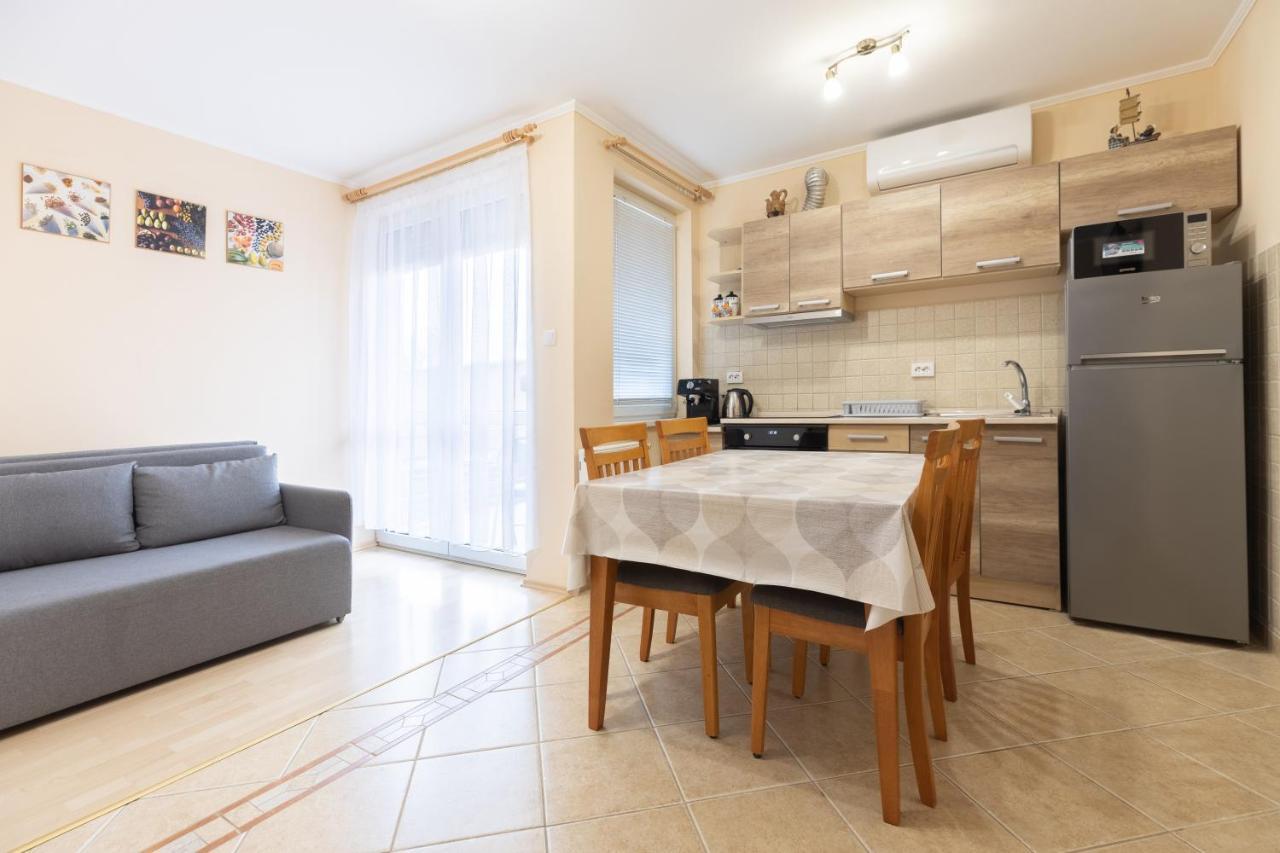 Hajdúszoboszló Marta Apartman מראה חיצוני תמונה