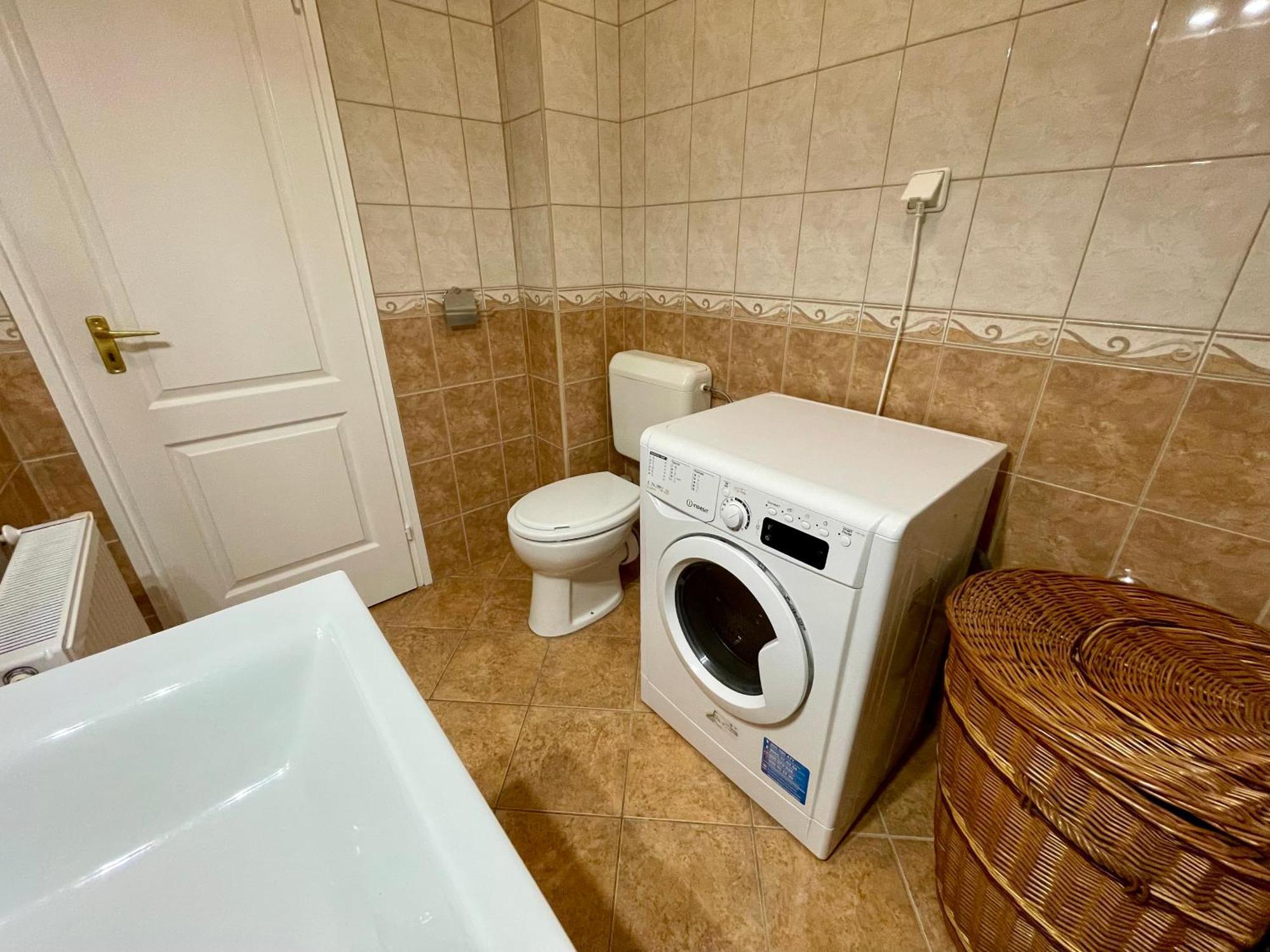 Hajdúszoboszló Marta Apartman מראה חיצוני תמונה